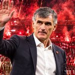 Ο Χοσέ Λουίς Μεντιλίμπαρ στον πάγκο του Ολυμπιακού σε ευρωπαϊκό παιχνίδι πριν από την αποχώρησή του