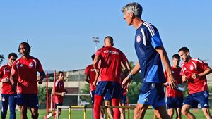 Νέα εποχή στον Ολυμπιακό, αλλά χωρίς περίοδο χάριτος για τον Αλγκουαθίλ