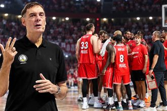 Οι παίκτες του Ολυμπιακού σε αγώνα του τουρνουά Νεόφυτος Χανδριώτης στην Κύπρο